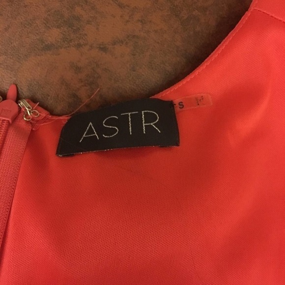 ASTR the Label Criss Cross Cut Out Dress - Picture 5 of 6